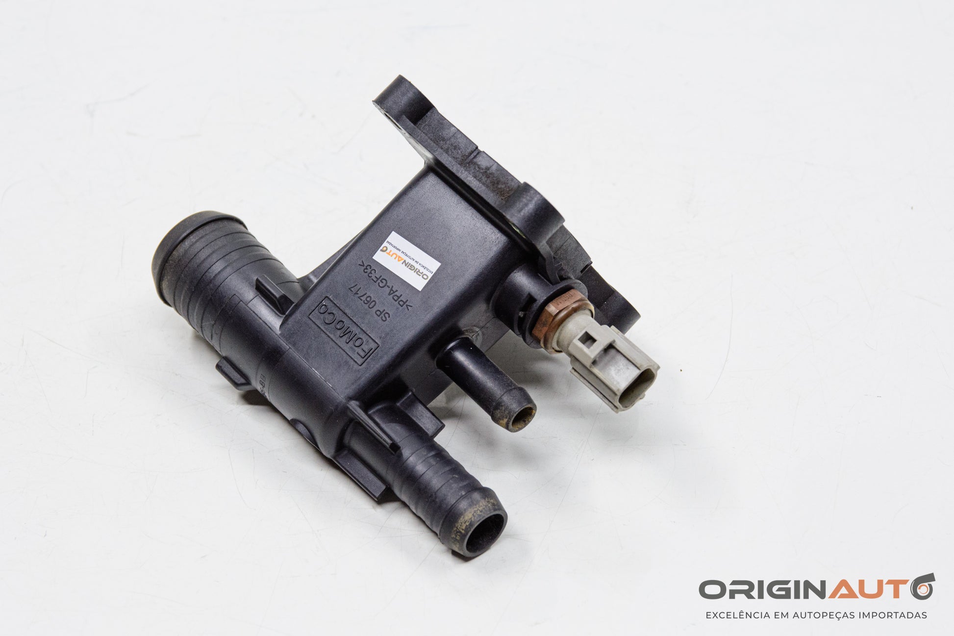 Flange Saida Agua Motor Land Rover Discovery Sport Hse 2015 Cj5E8K556Bb