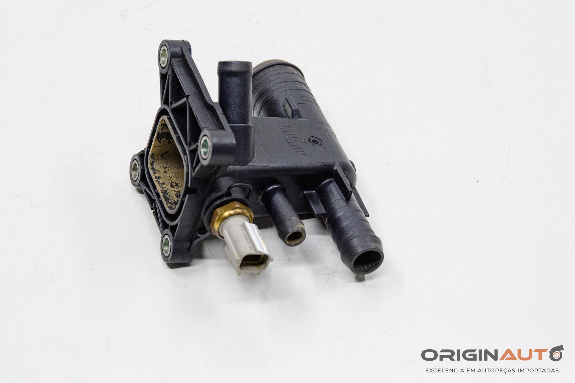 Flange Saida Agua Motor Land Rover Discovery Sport Hse 2015 Cj5E8K556Bb