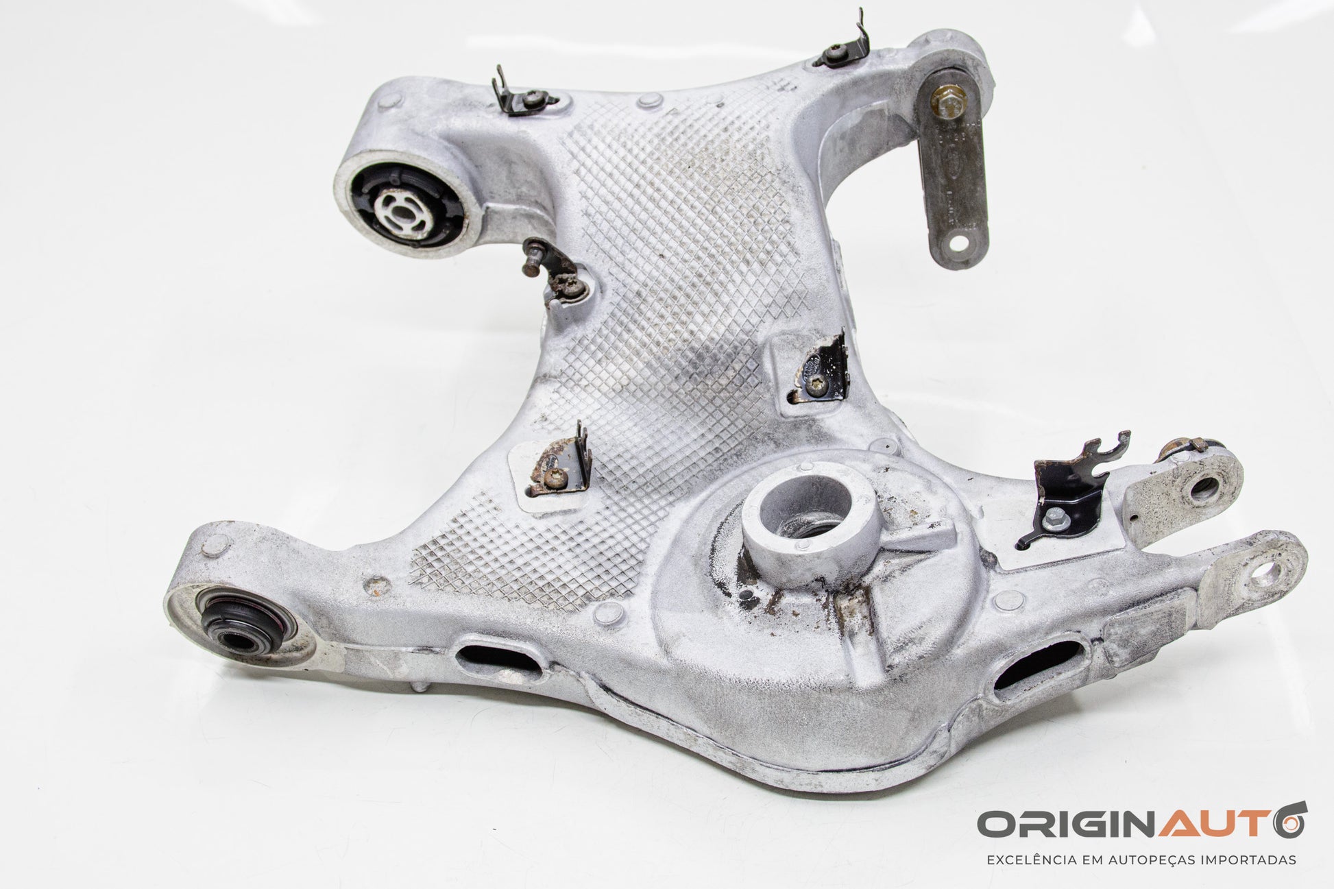 Bandeja Suspensao Tras Dir Land Rover Discovery Sport Hse 2015 Fk725B530