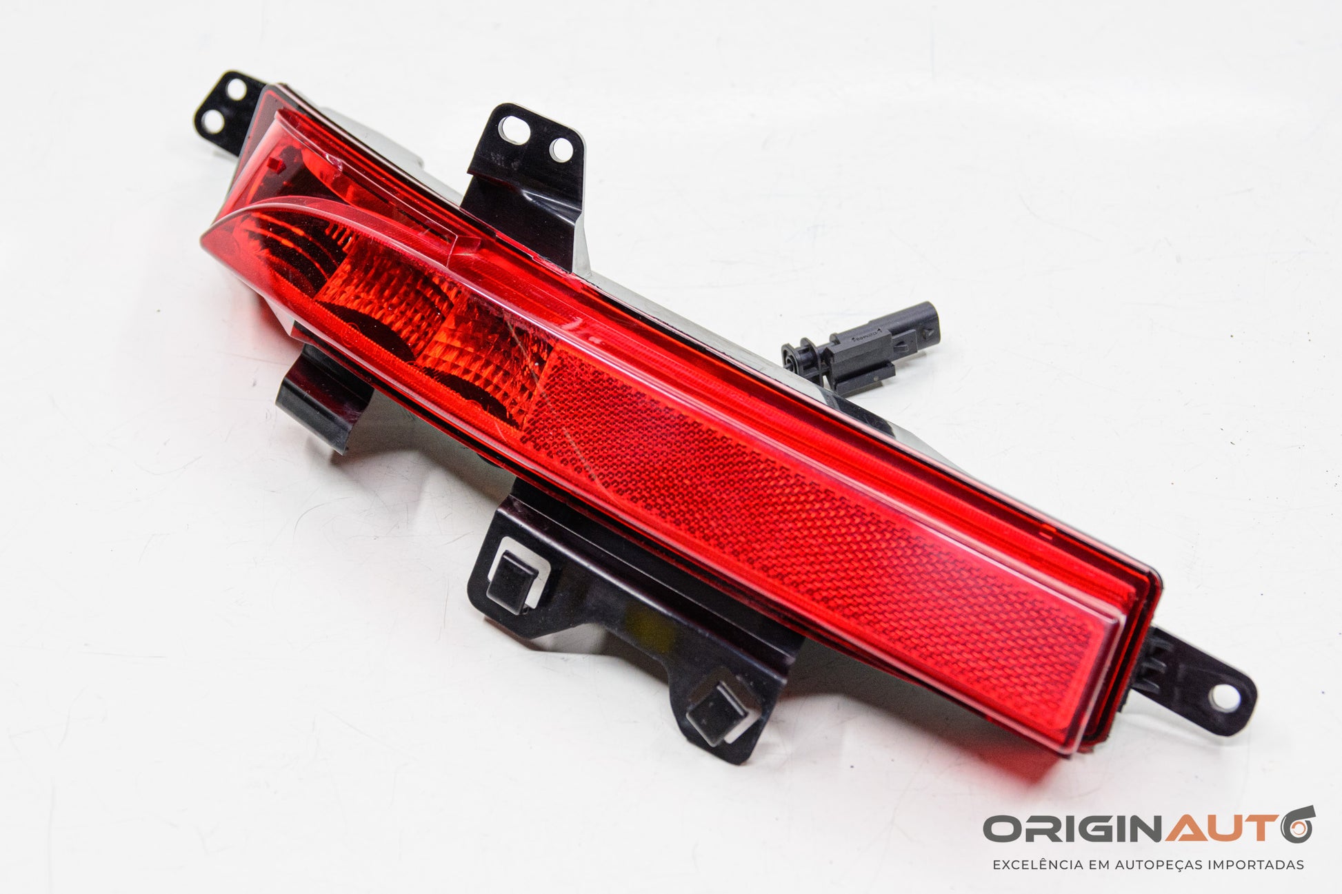 Luz Neblina Traseira Esquerda Land Rover Discovery Sport Hse 2015 Fk7215K273Aa