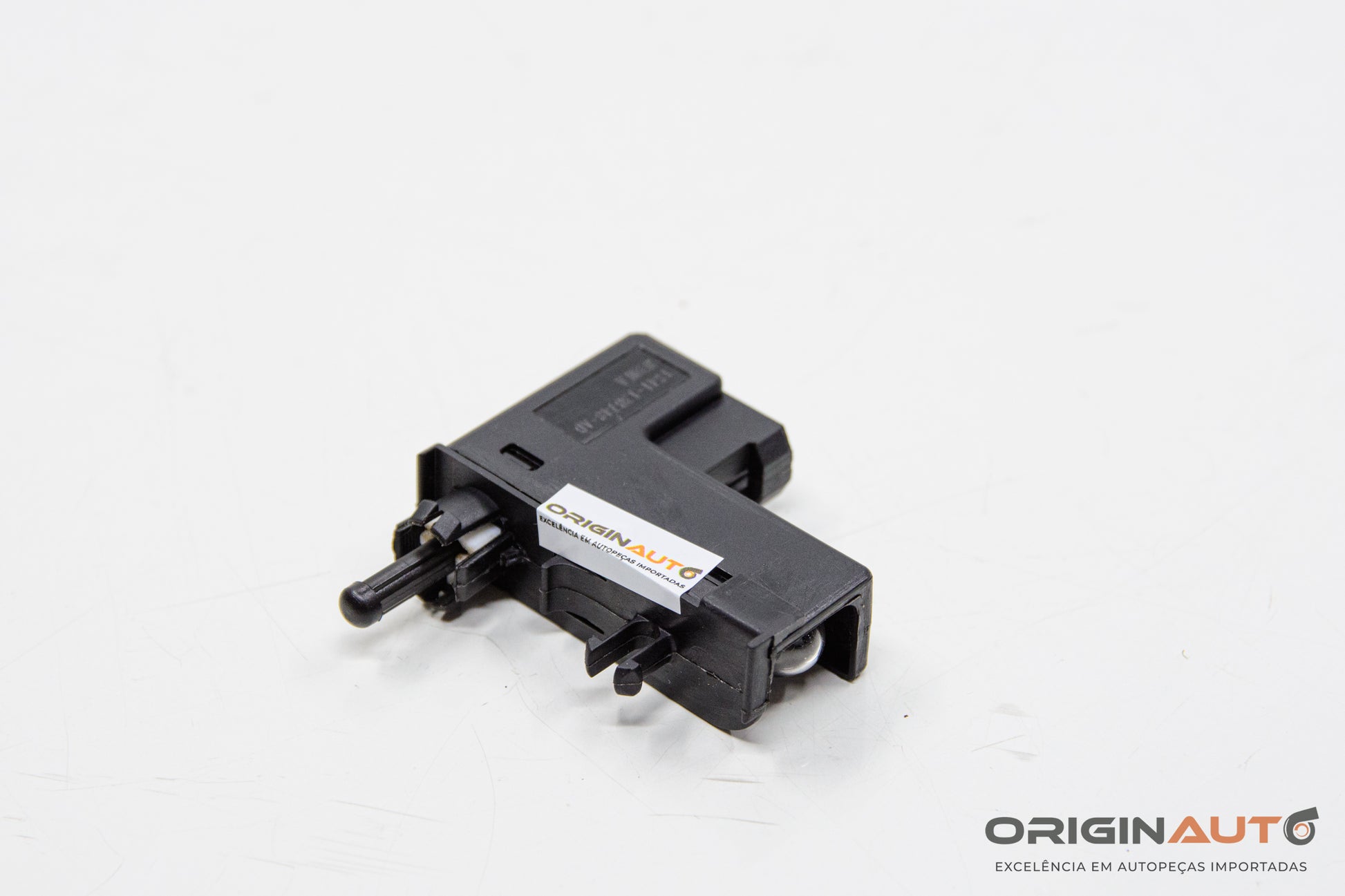 Interruptor Porta Luva Land Rover Discovery Sport Hse 2015 1S4113B748Ad