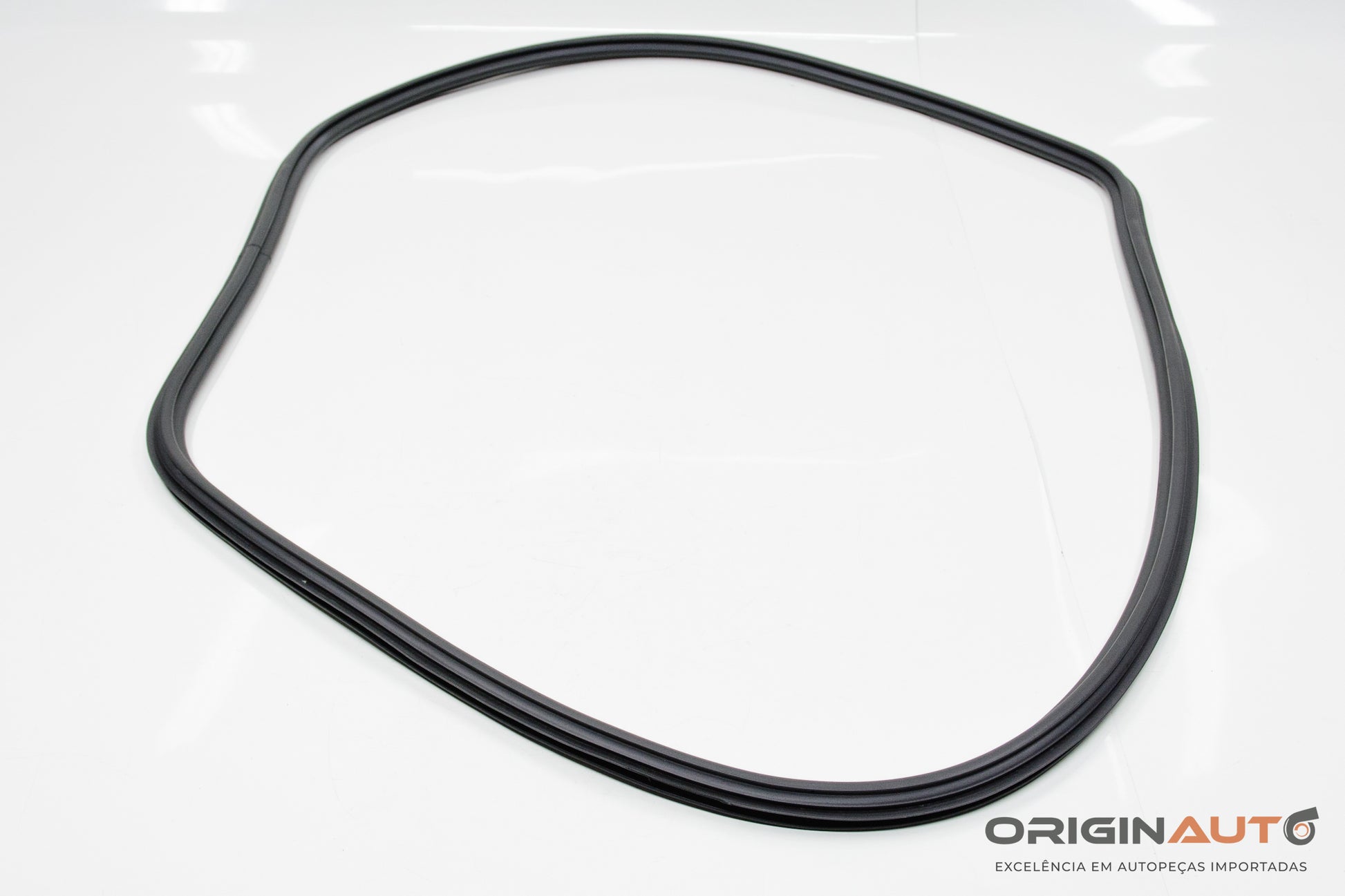 Vedacao Interna Porta Dianteira Esquerda Audi Q3 2.0 Tfsi 2014 8U0831721A
