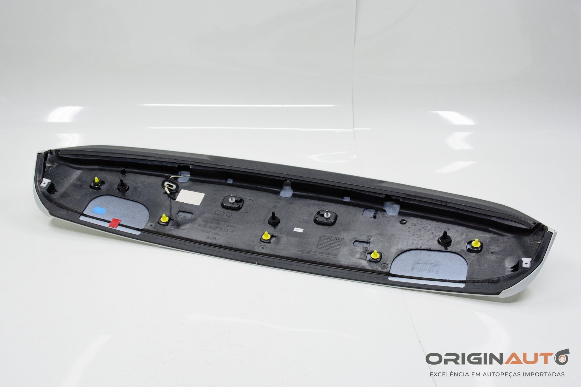 Aerofolio Audi Q3 2.0 Quattro Tfsi 2014 8U0827933