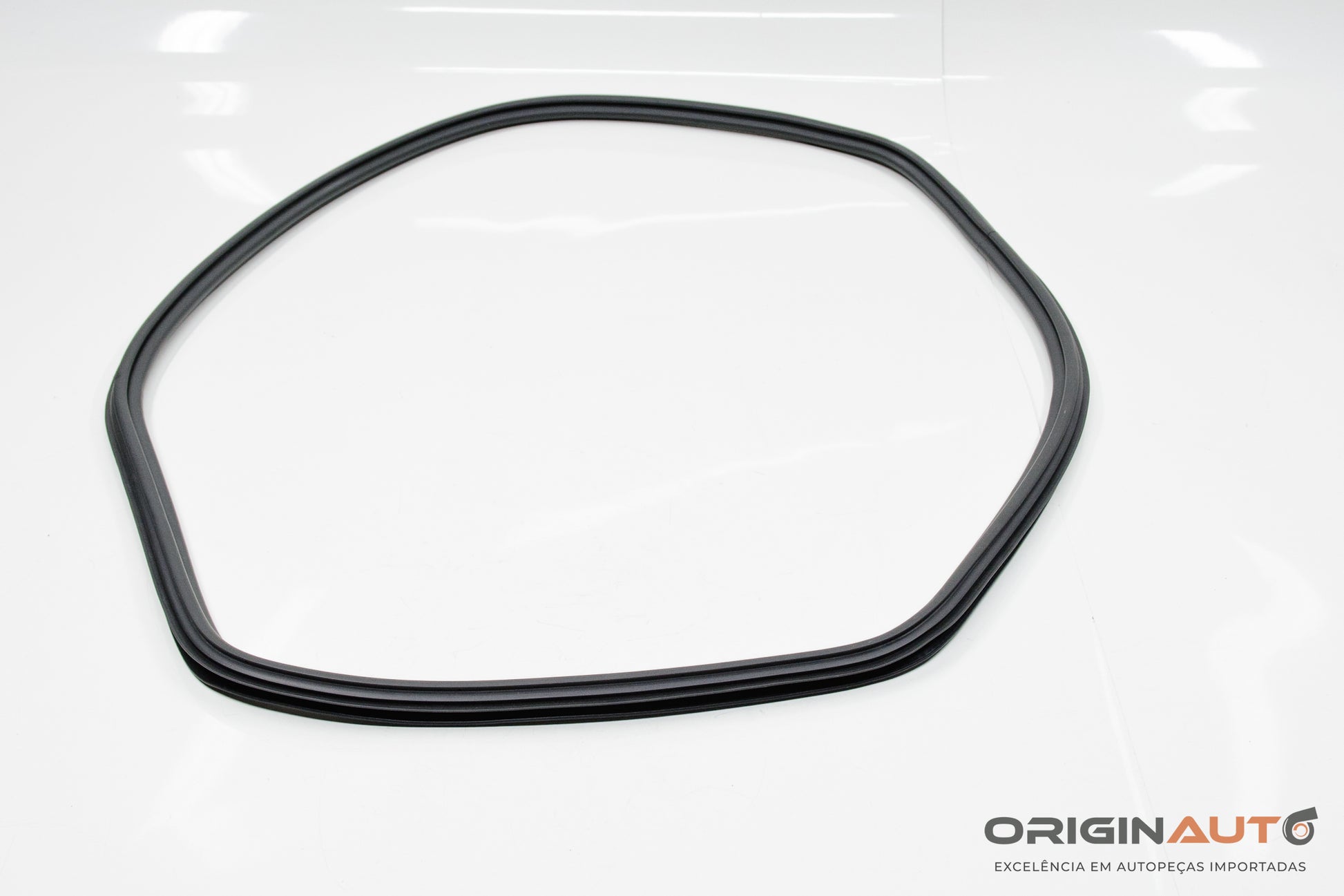 Vedacao Interna Porta Traseira Esquerda Audi Q3 2.0 Quattro Tfsi 2014 8U0833721A