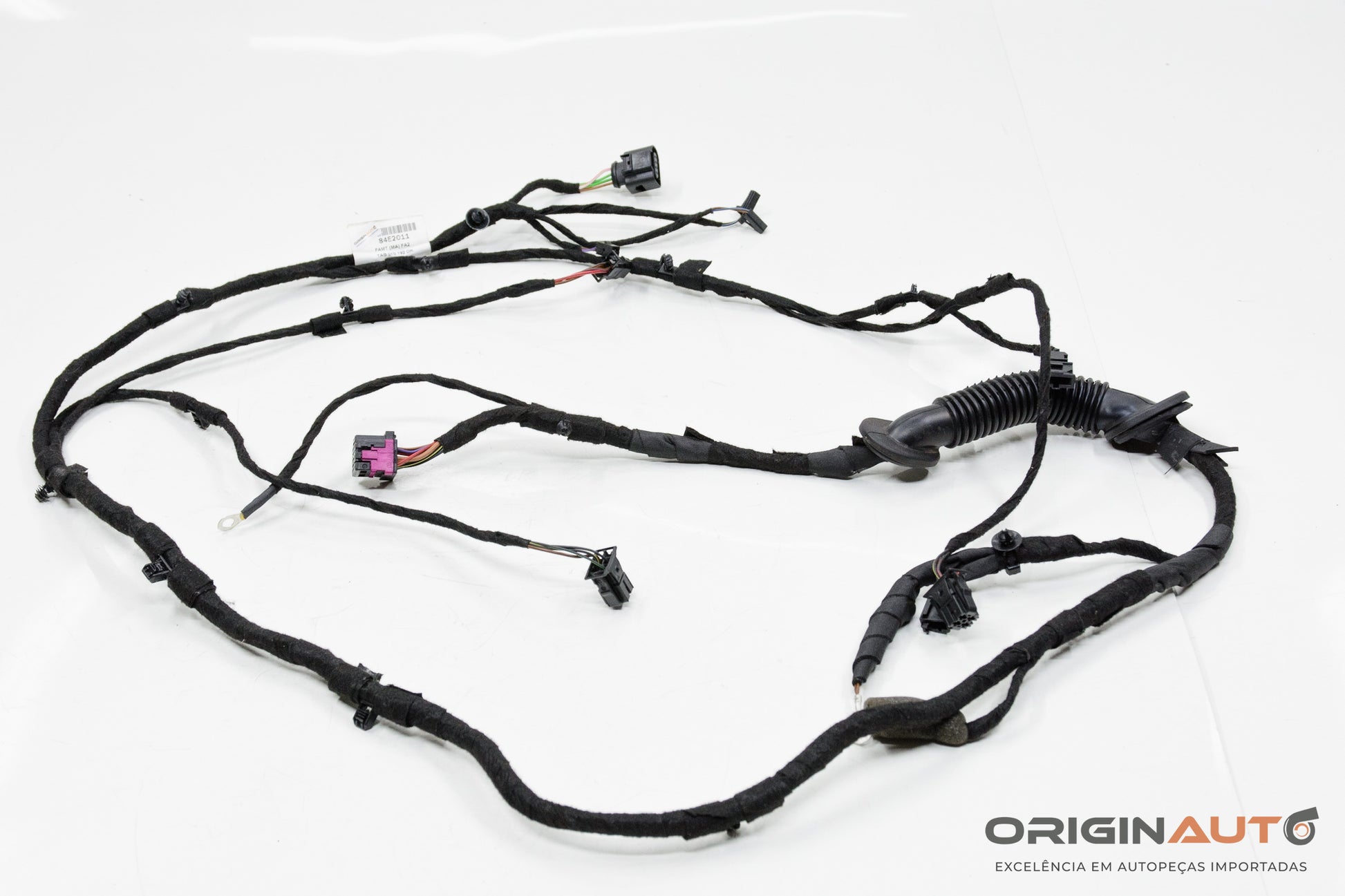 Chicote Tampa Traseira Audi Q3 2.0 Quattro Tfsi 2014 8U0971148