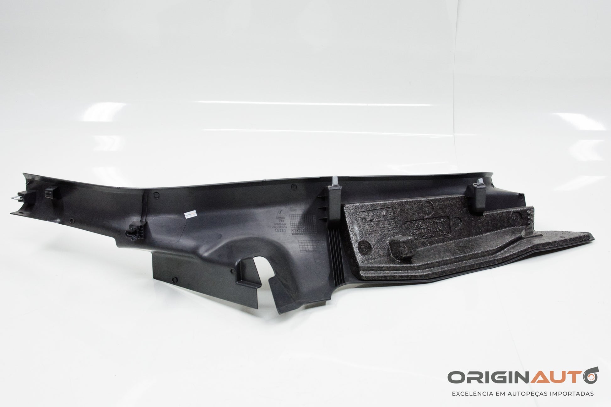 Acabamento Coluna Banco Traseiro Esq Audi Q3 2.0 Quattro Tfsi 2014 8U0867767