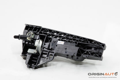 Macaneta Externa Dianteira Esquerda Audi Q3 2.0 Quattro Tfsi 2014 8T0837205A