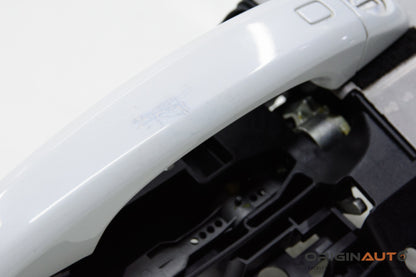 Macaneta Externa Dianteira Esquerda Audi Q3 2.0 Quattro Tfsi 2014 8T0837205A
