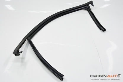 Guarnicao Vidro Porta Dianteira Esquerda Audi Q3 2.0 Quattro Tfsi 2014 8U0837439