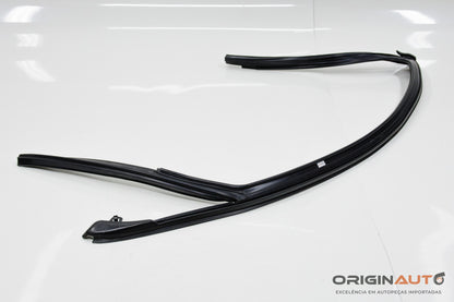 Guarnicao Vidro Porta Dianteira Esquerda Audi Q3 2.0 Quattro Tfsi 2014 8U0837439