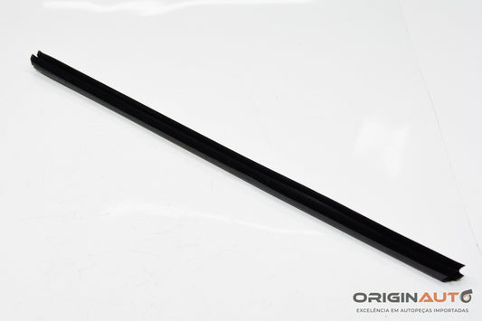 Pestana Interna Porta Dianteira Esquerda Audi Q3 2.0 Quattro Tfsi 2014 8U0837479