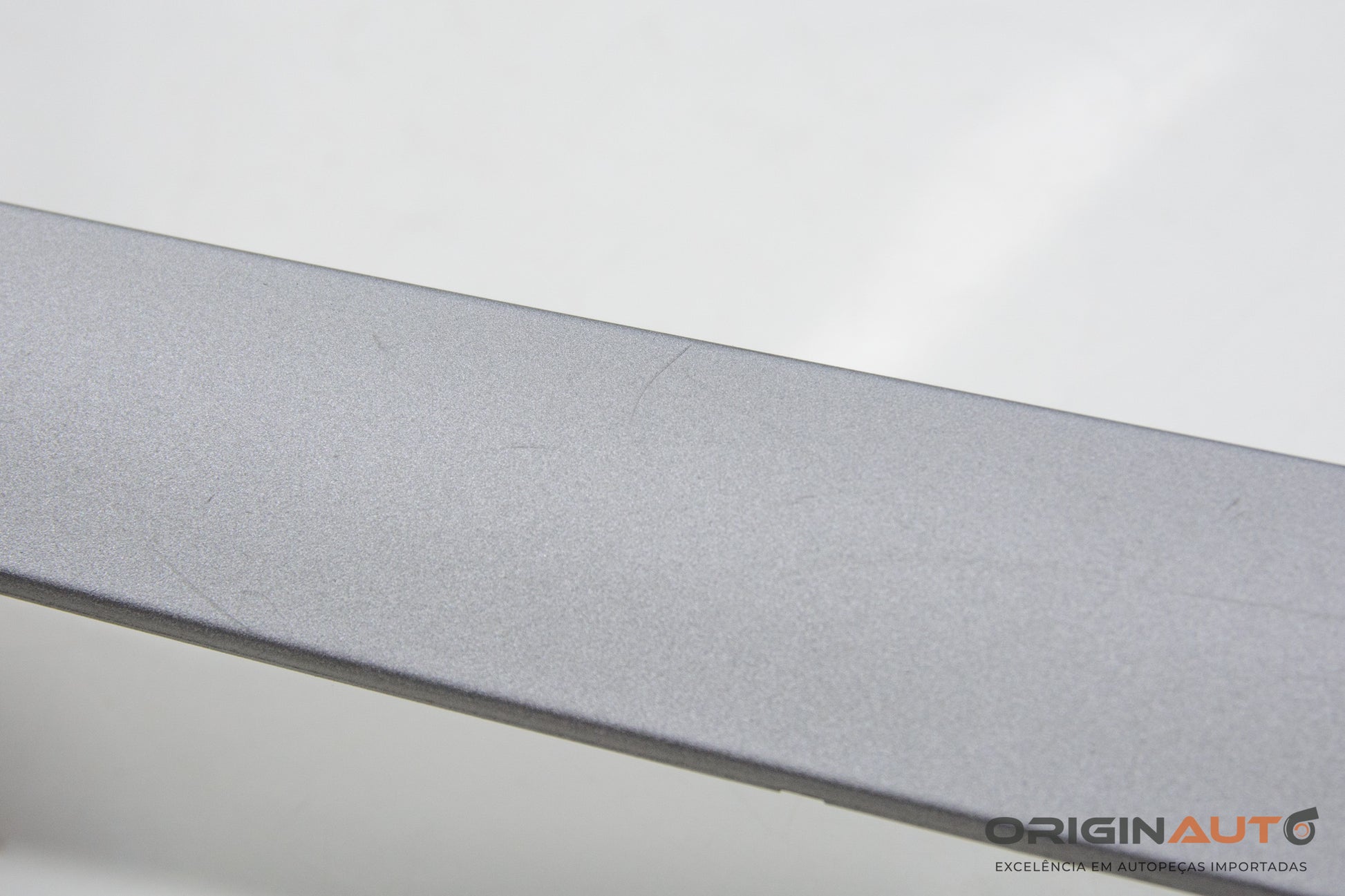 Friso Forro Porta Dianteira Esq Audi Q3 2.0 Quattro Tfsi 2014 8U0867409