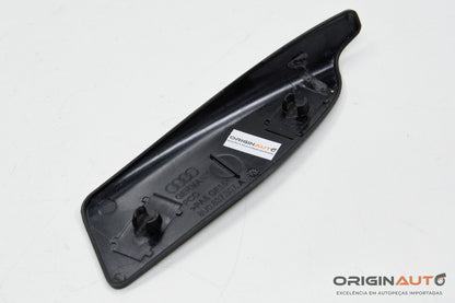 Acabamento Porta Dianteira Esquerda Audi Q3 2.0 Quattro Tfsi 2014 8U0837307