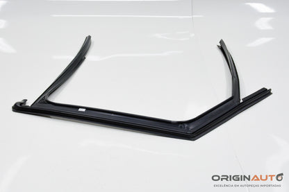 Guarnicao Vidro Porta Traseira Esquerda Audi Q3 2.0 Quattro Tfsi 2014 8U0839439