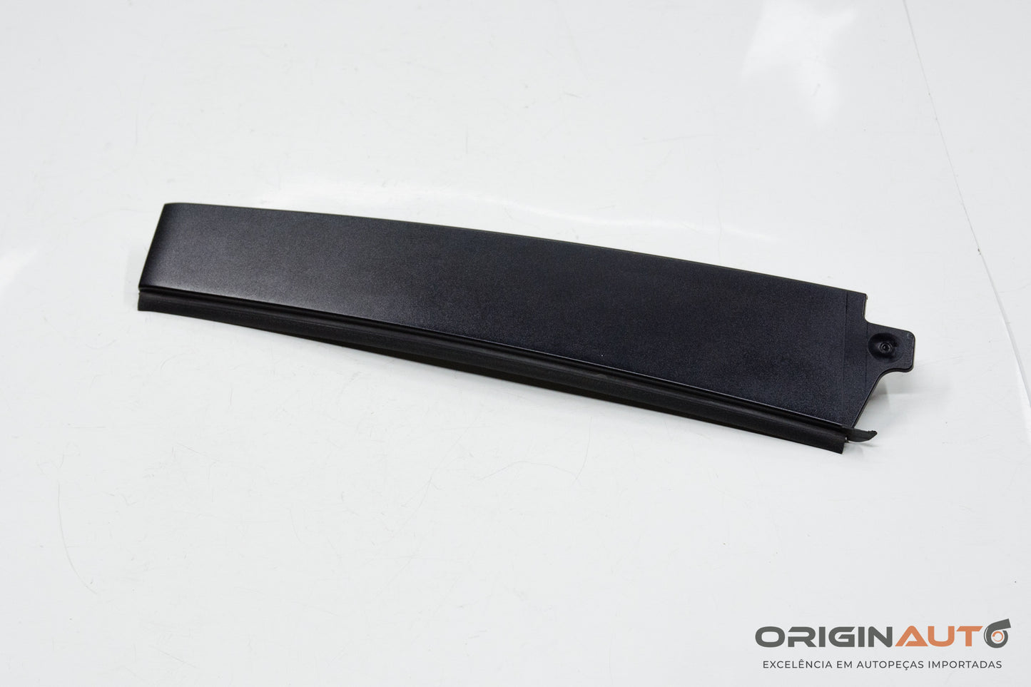 Acabamento Externo Porta Traseira Esquerda Audi Q3 2.0 Tfsi 2014 8U0839901