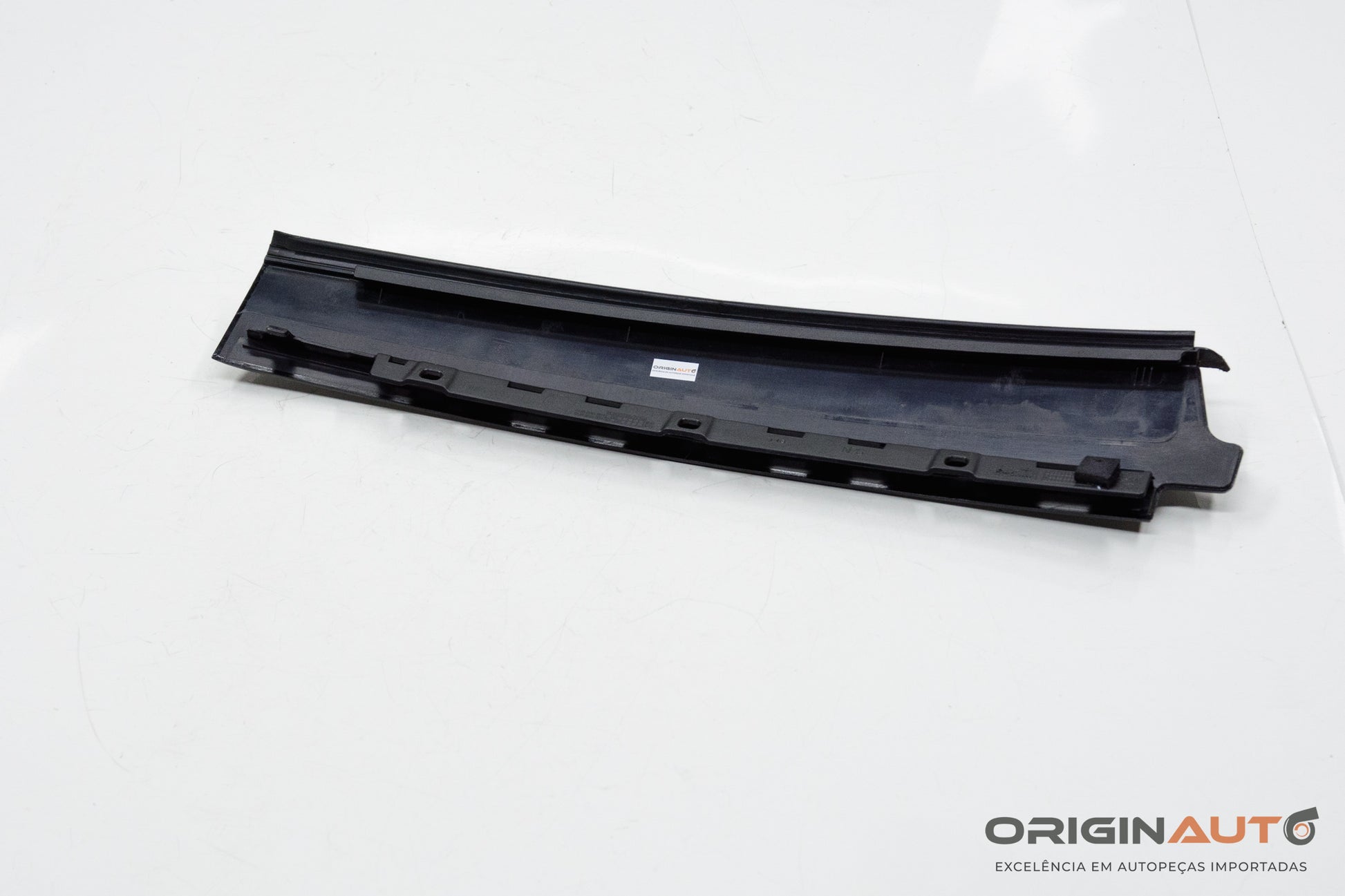 Acabamento Externo Porta Traseira Esquerda Audi Q3 2.0 Tfsi 2014 8U0839901