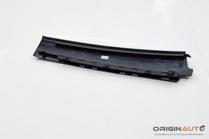 Acabamento Externo Porta Traseira Esquerda Audi Q3 2.0 Tfsi 2014 8U0839901