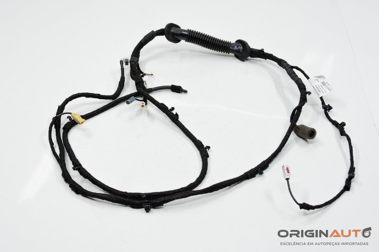 Chicote Tampa Traseira Audi Q3 2.0 Quattro Tfsi 2014 8U0971147A