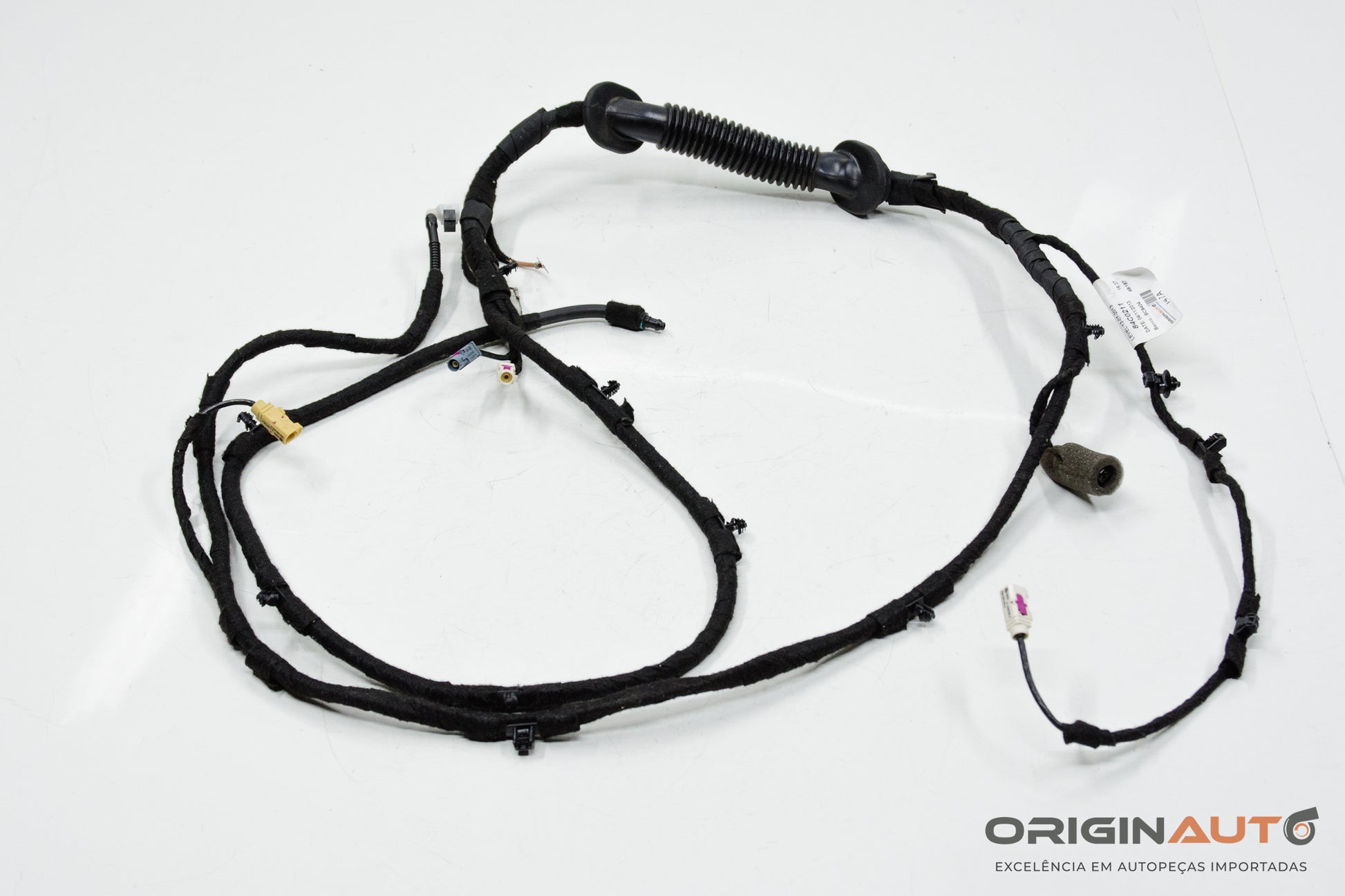 Chicote Tampa Traseira Audi Q3 2.0 Quattro Tfsi 2014 8U0971147A