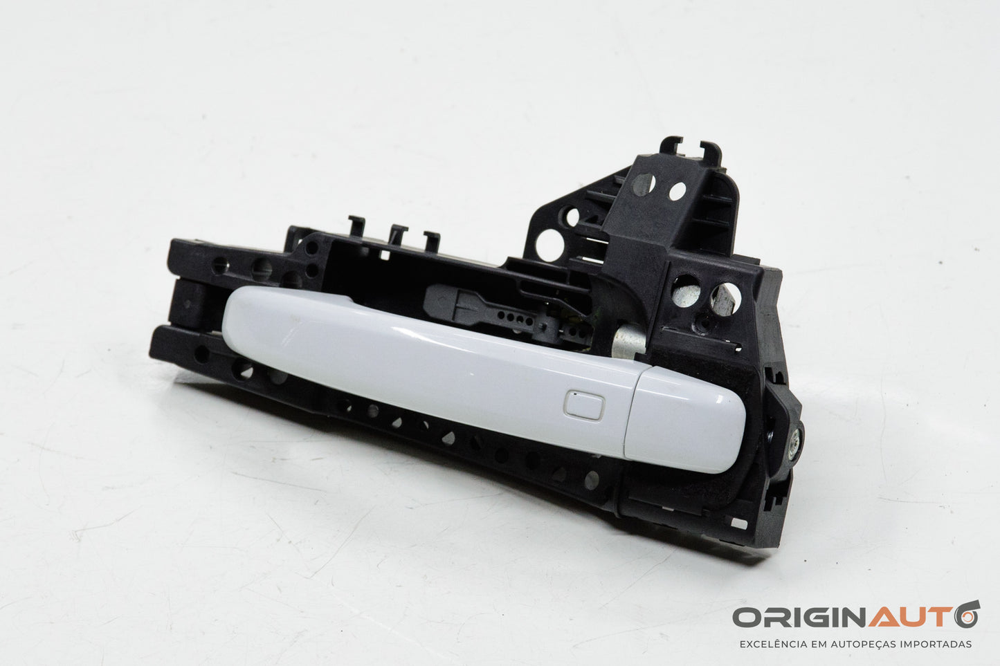 Macaneta Externa Dianteira Direita Audi Q3 2.0 Quattro Tfsi 2014 8U0837886