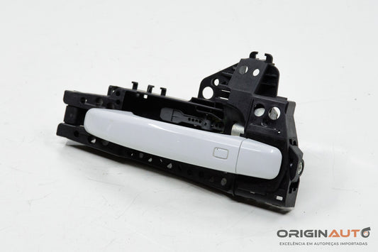 Macaneta Externa Dianteira Direita Audi Q3 2.0 Quattro Tfsi 2014 8U0837886