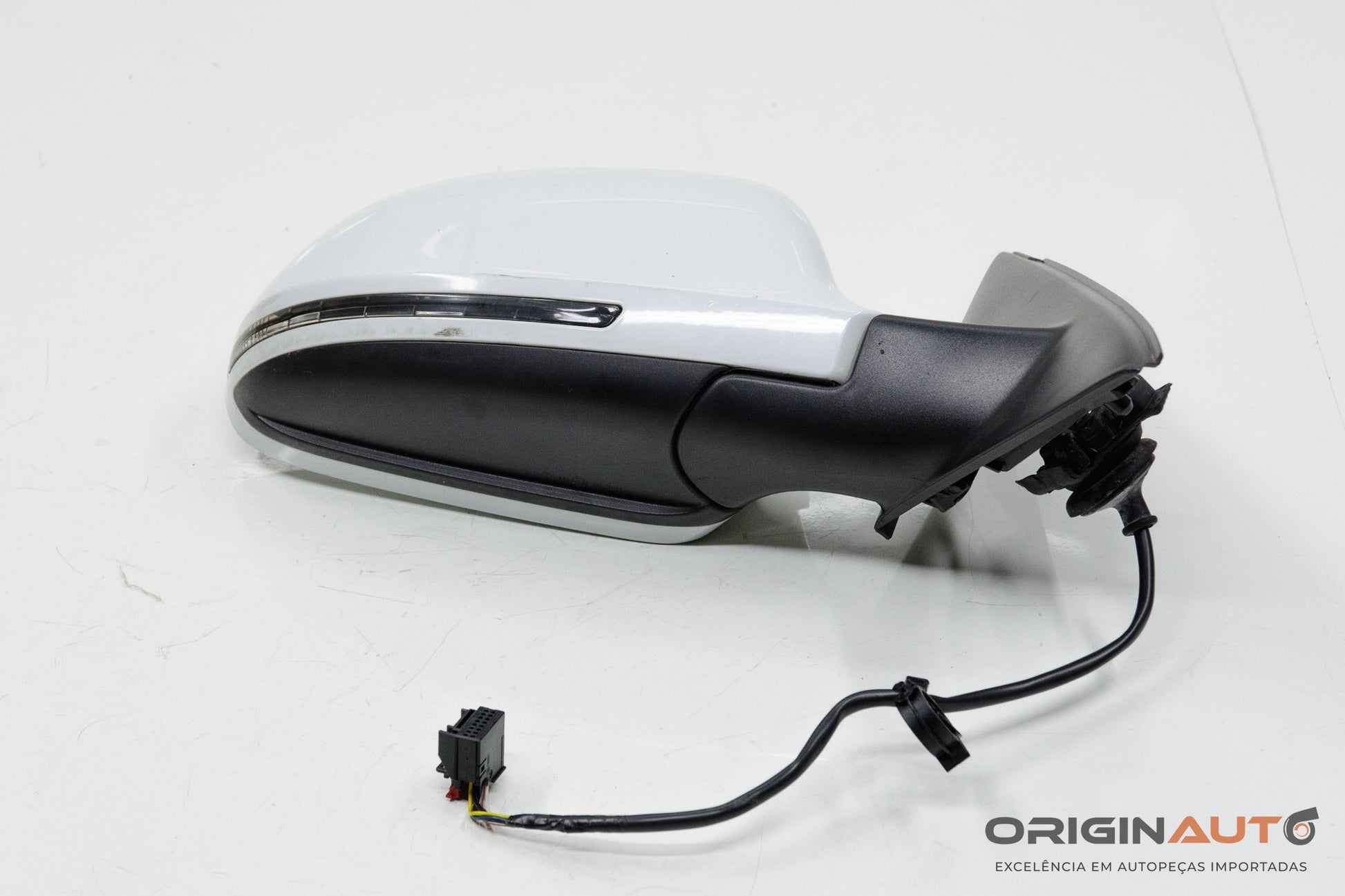 Espelho Retrovisor Direito Audi Q3 2.0 Quattro Tfsi 2014 8U1857410F