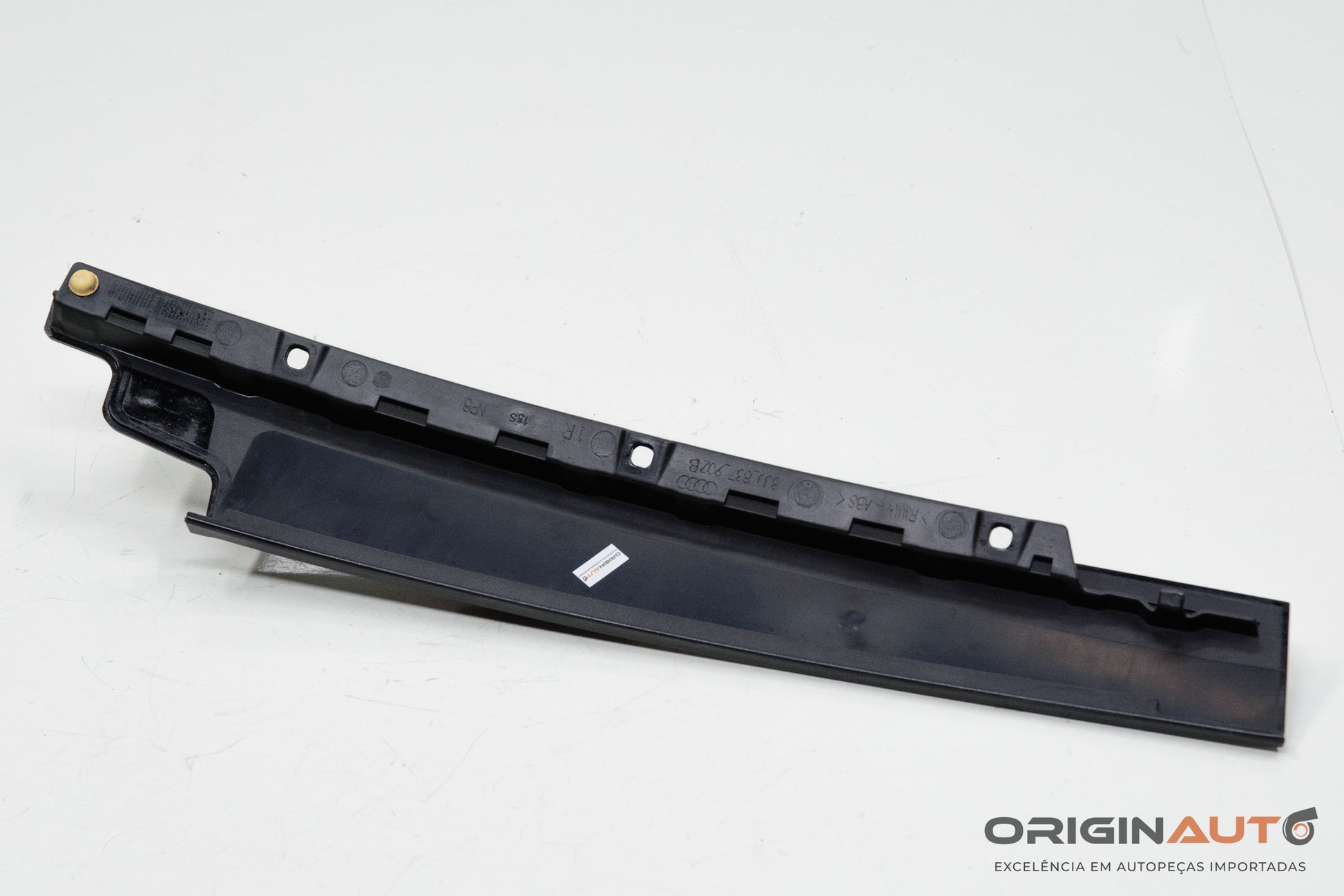 Acabamento Externo Porta Dianteira Direita Audi Q3 2.0 Tfsi 2014 8U0837902