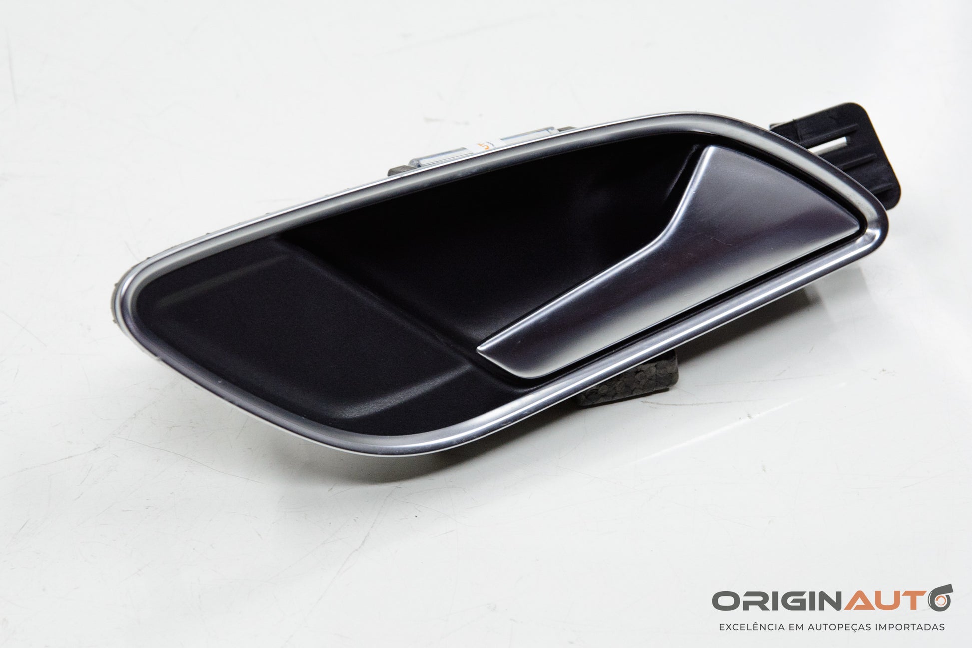 Macaneta Interna Dianteira Direita Audi Q3 2.0 Quattro Tfsi 2014 8U1837020A