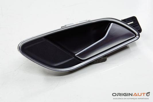 Macaneta Interna Dianteira Direita Audi Q3 2.0 Quattro Tfsi 2014 8U1837020A