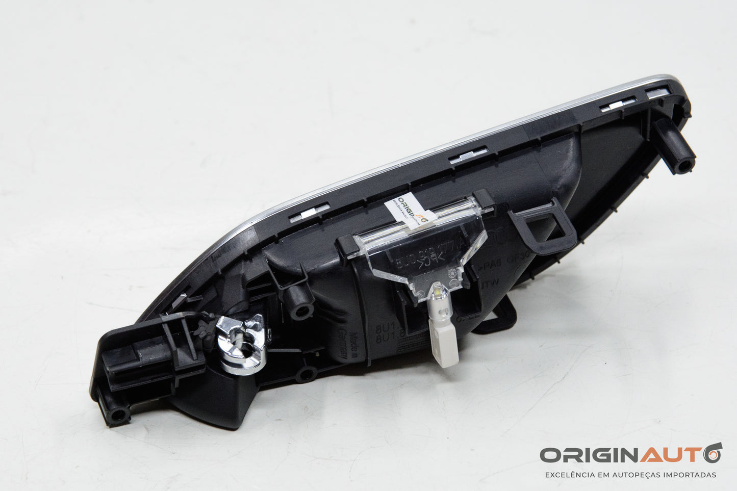 Macaneta Interna Dianteira Direita Audi Q3 2.0 Quattro Tfsi 2014 8U1837020A
