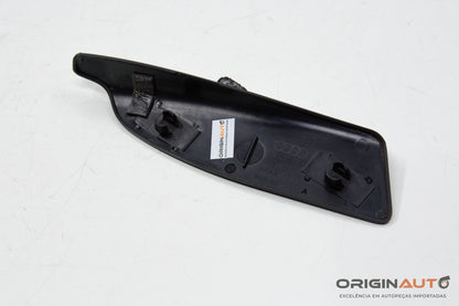 Acabamento Porta Dianteira Direita Audi Q3 2.0 Quattro Tfsi 2014 8U0837308A