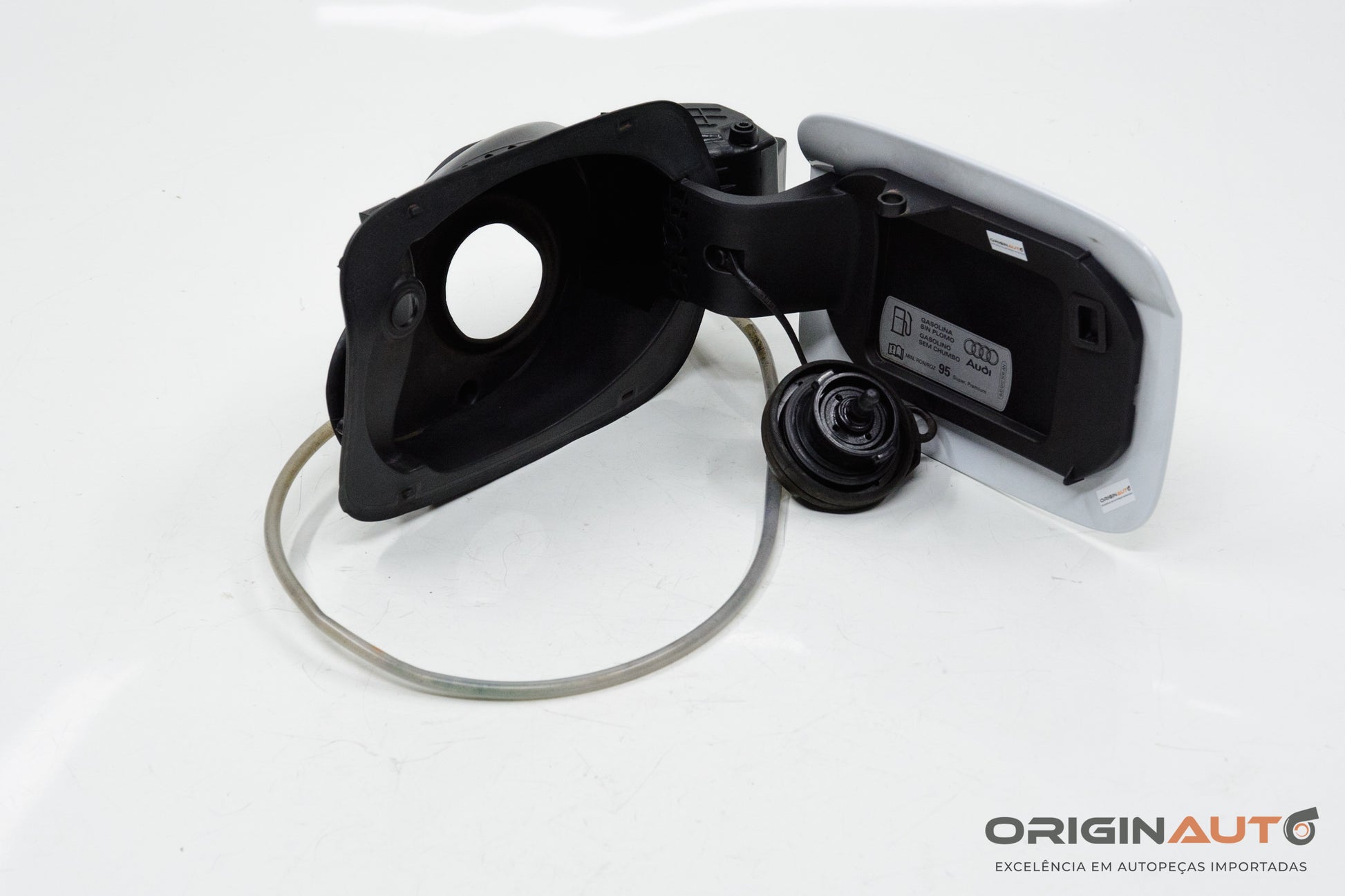 Tampa E Bocal Abastecimento Audi Q3 2.0 Quattro Tfsi 2014 8U0809906 8U0809907