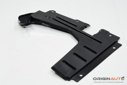 Protetor Assoalho Traseiro Direito Audi Q3 2.0 Quattro Tfsi 2014 8U0825216B