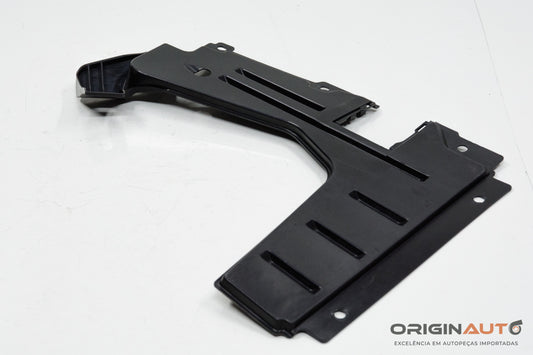 Protetor Assoalho Traseiro Direito Audi Q3 2.0 Quattro Tfsi 2014 8U0825216B