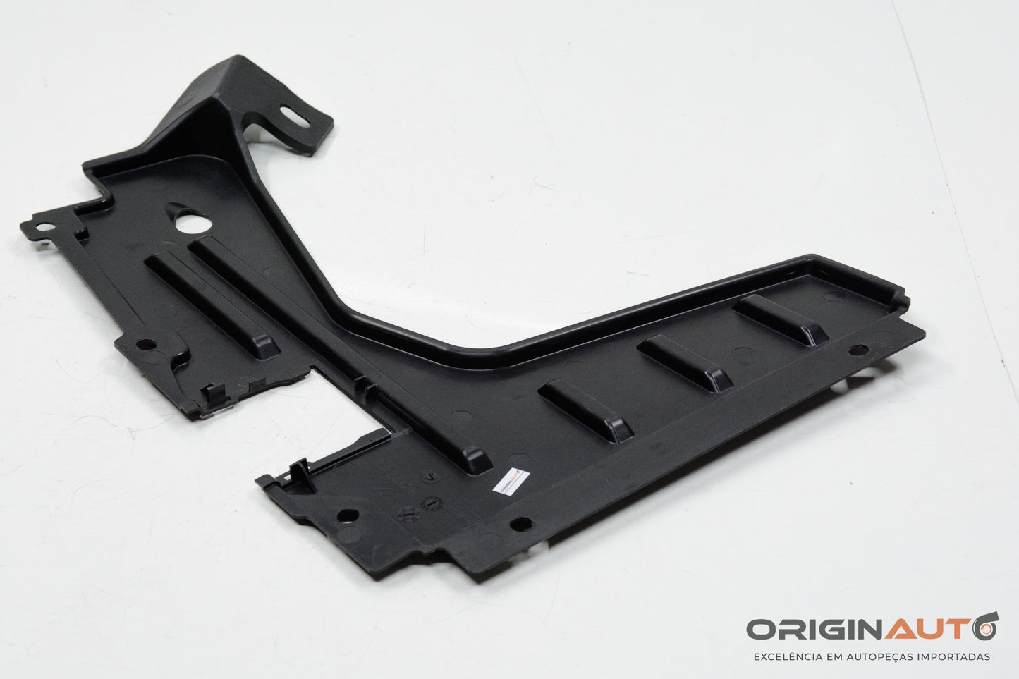 Protetor Assoalho Traseiro Direito Audi Q3 2.0 Quattro Tfsi 2014 8U0825216B