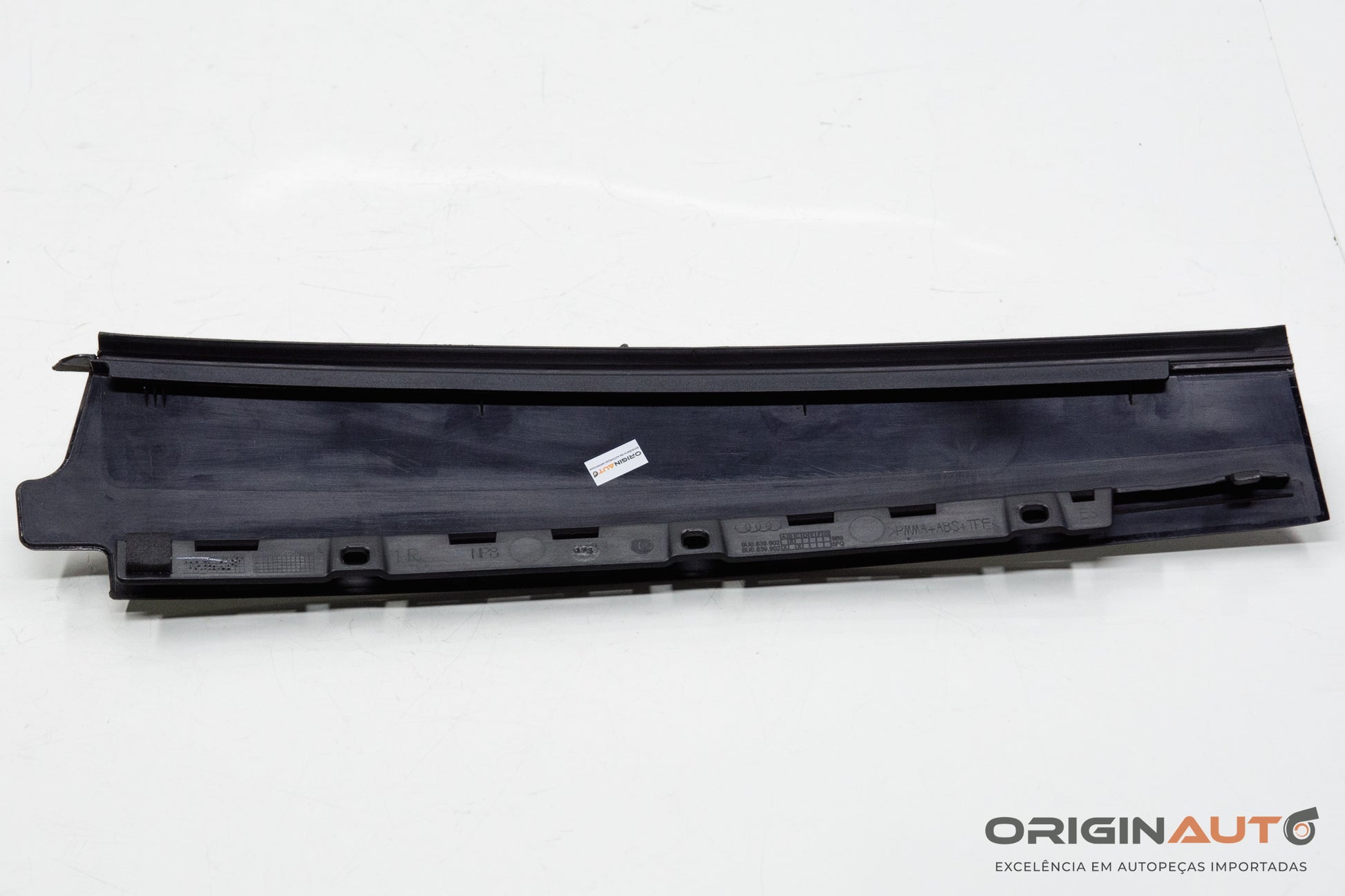 Acabamento Externo Porta Traseira Direita Audi Q3 2.0 Tfsi 2014 8U0839902