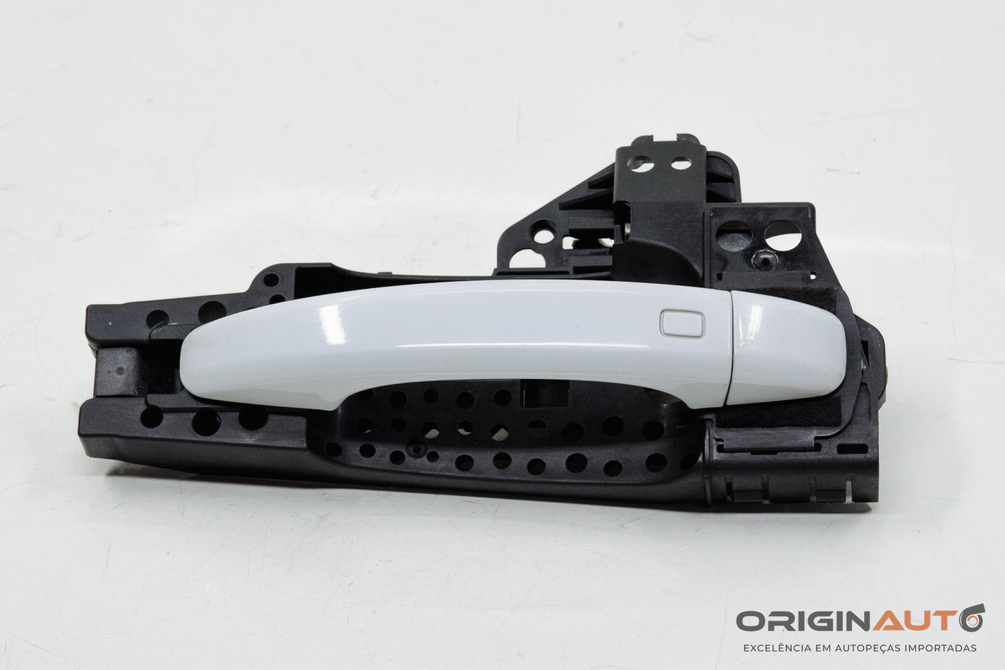 Macaneta Externa Traseira Direita Audi Q3 2.0 Quattro Tfsi 2014 8U0837886