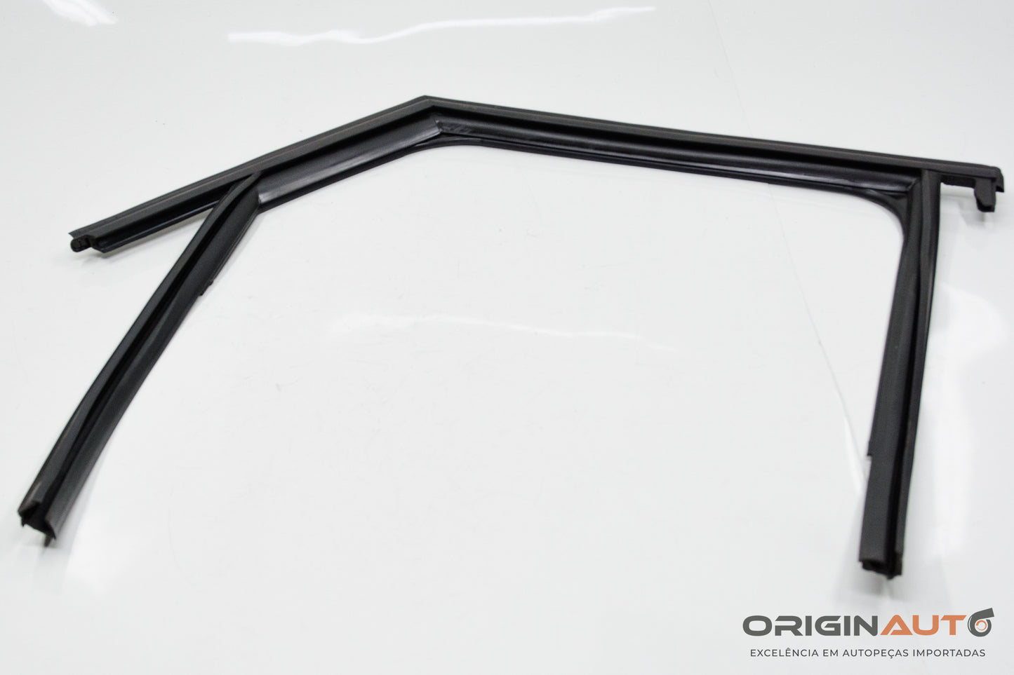 Guarnicao Vidro Porta Traseiro Direito Audi Q3 2.0 Quattro Tfsi 2014 8U0839440