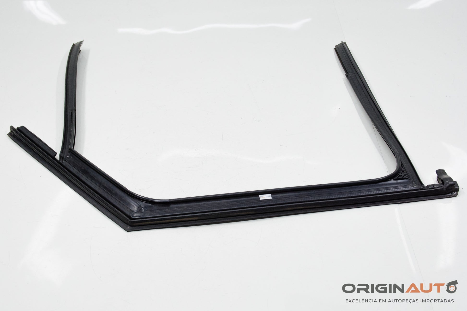 Guarnicao Vidro Porta Traseiro Direito Audi Q3 2.0 Quattro Tfsi 2014 8U0839440
