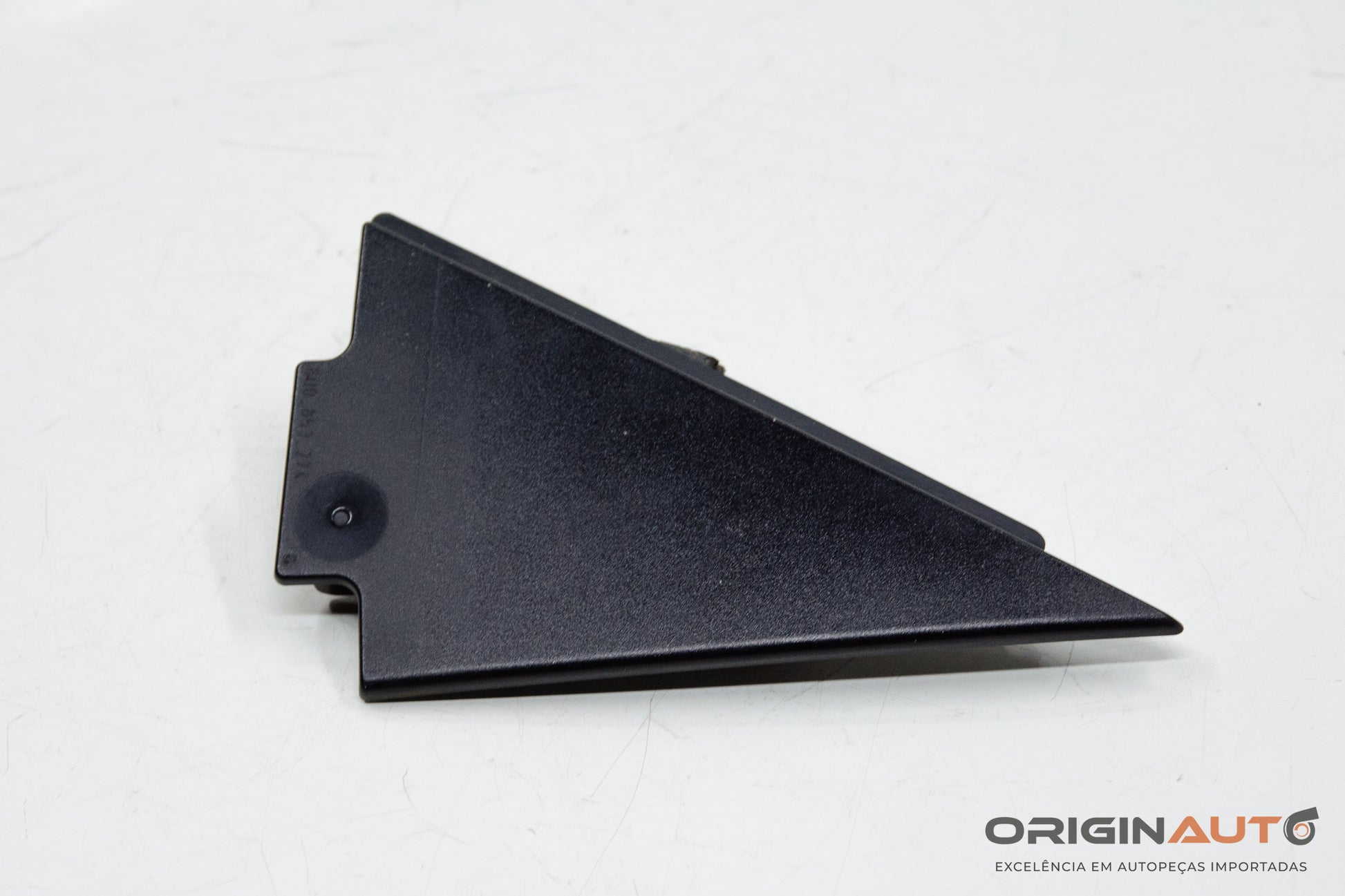 Acabamento Triangulo Porta Traseira Dir Audi Q3 2.0 Quattro Tfsi 2014 8U0853274