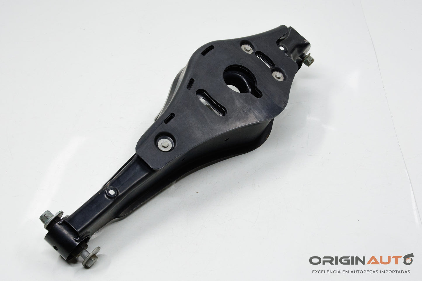 Bandeja Suspensao Traseira Esquerda Audi Q3 2.0 Quattro Tfsi 2014 1K0505311Ab