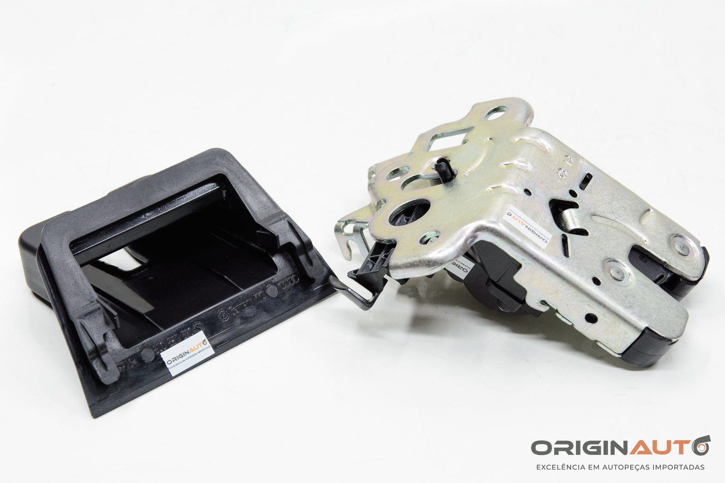 Fechadura Eletrica Tampa Traseira Audi Q3 2.0 Quattro Tfsi 2014 8R0827505