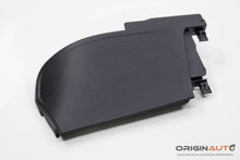 Acabamento Banco Traseiro Esquerdo Audi Q3 2.0 Quattro Tfsi 2014 8U0868605