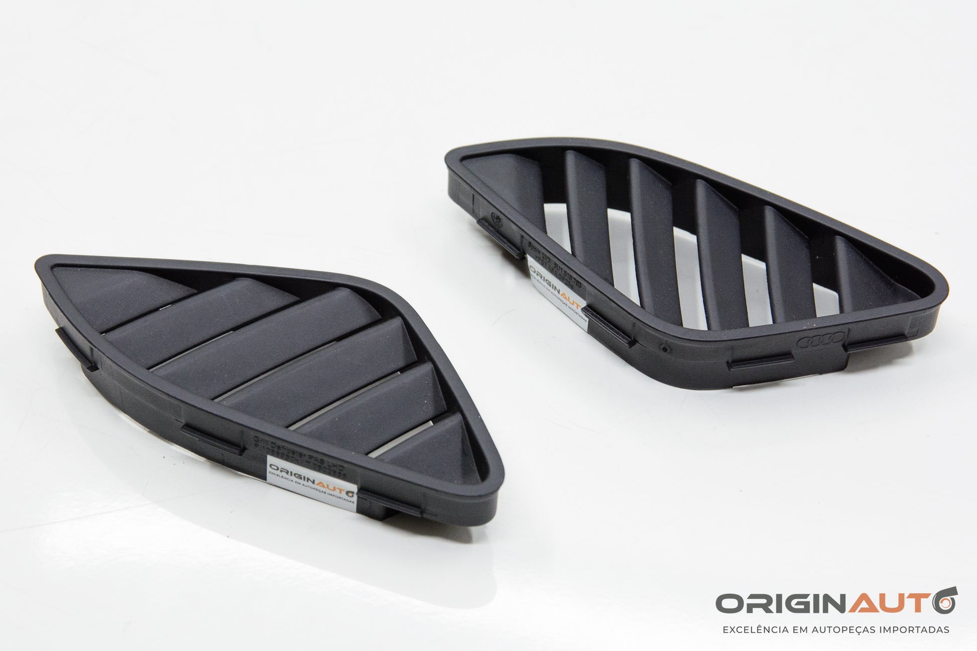 Par Saida Ar Capa Painel Audi Q3 2.0 Quattro Tfsi 2014 8U1819794 8U1819793