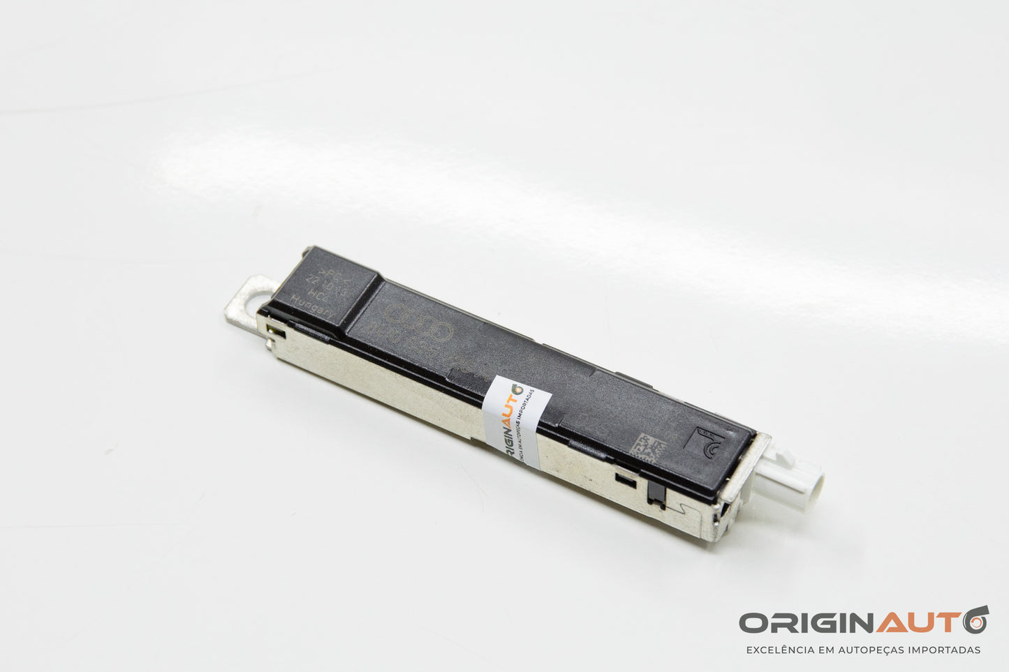 Antena Superior Tampa Traseira Audi Q3 2.0 Quattro Tfsi 2014 8U0035225A