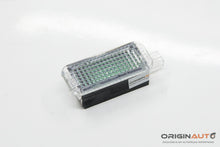 Luz Cortesia Inferior Forro Porta Audi Q3 2.0 Quattro Tfsi 2014 8J0947409