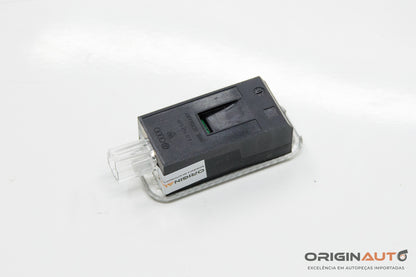 Luz Cortesia Inferior Forro Porta Audi Q3 2.0 Quattro Tfsi 2014 8J0947409