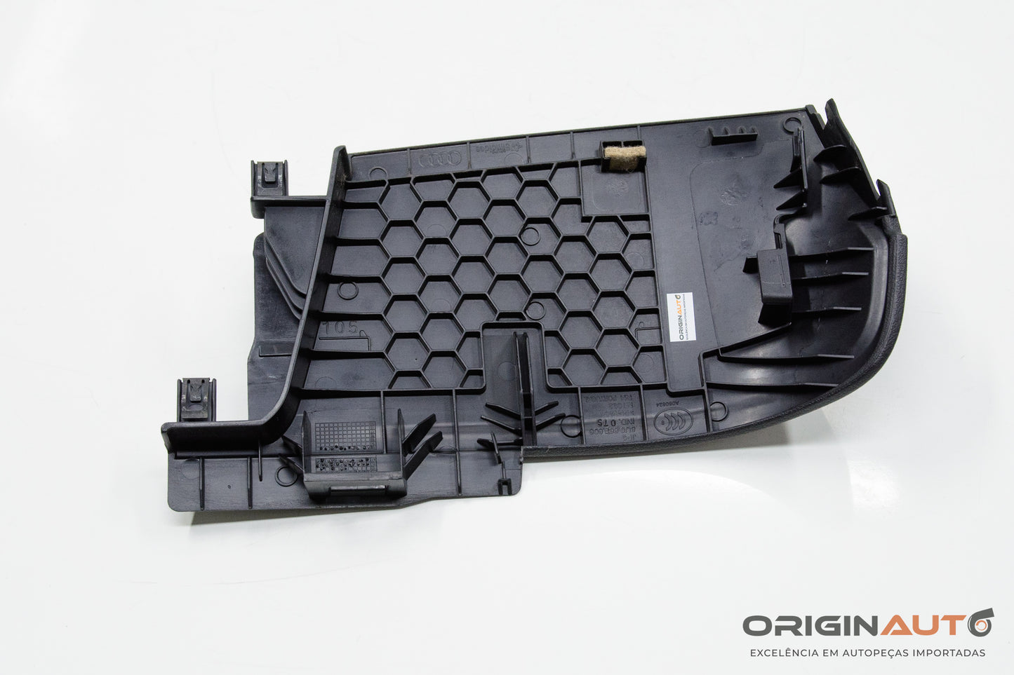 Acabamento Banco Traseiro Coluna Direita Audi Q3 2.0 Quattro Tfsi 2014 8U0868606