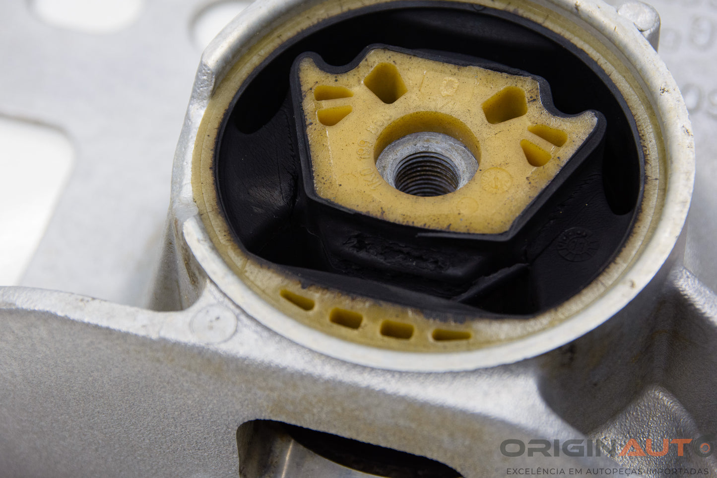 Agregado Suspensao Dianteira Volkswagen Passat Variant 2012 7N0199369A