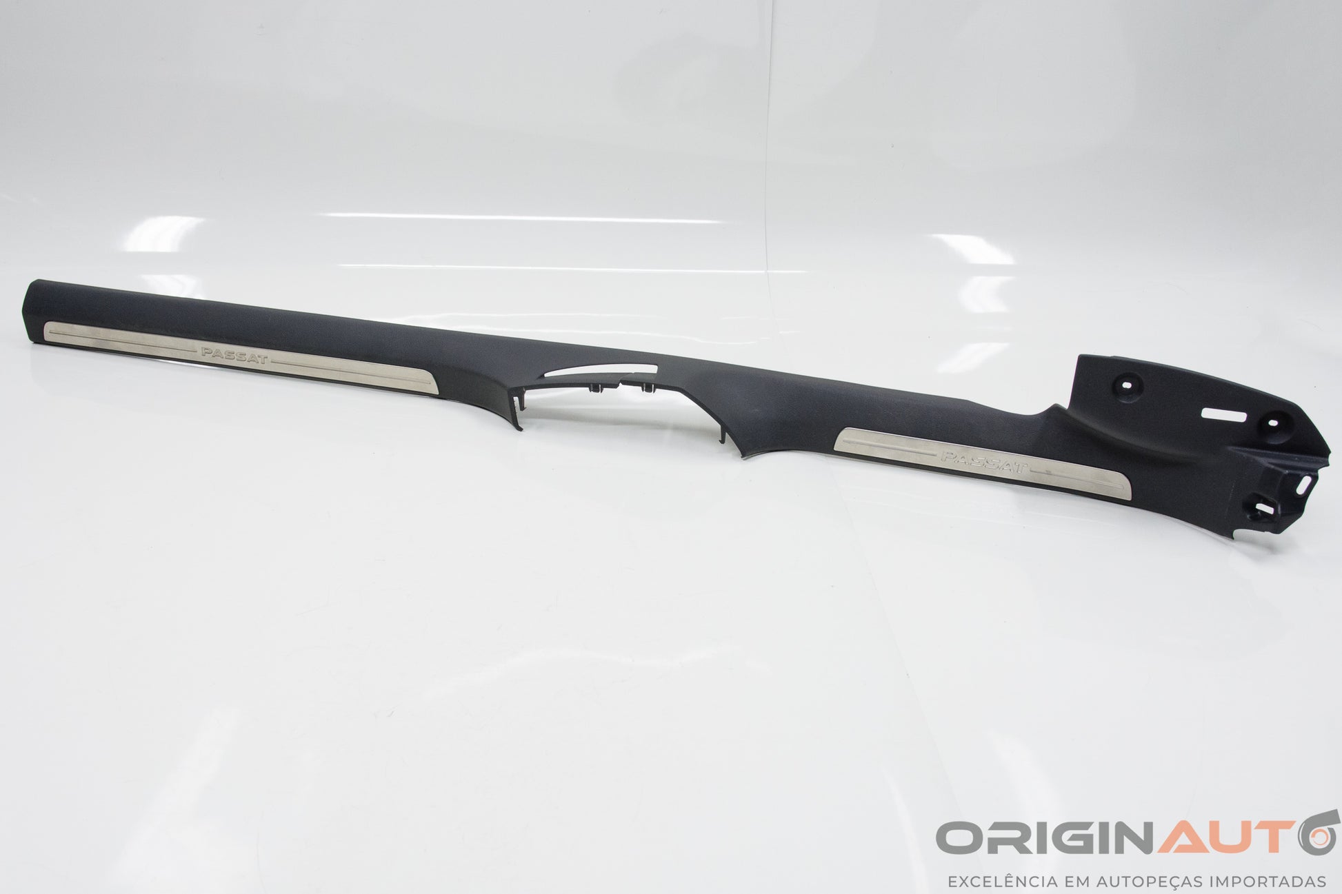 Acabamento Soleira  Porta Esquerda Volkswagen Passat Variant 2012 3Aa853369